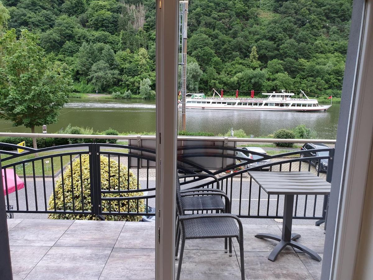 Ferienwohnung Am Fluss Клотен Екстериор снимка