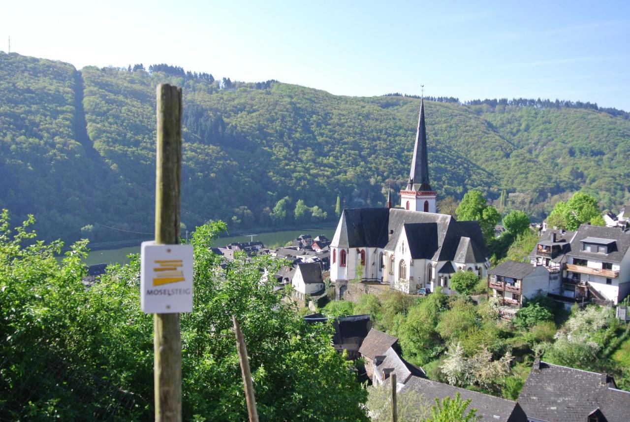 Ferienwohnung Am Fluss Клотен Екстериор снимка