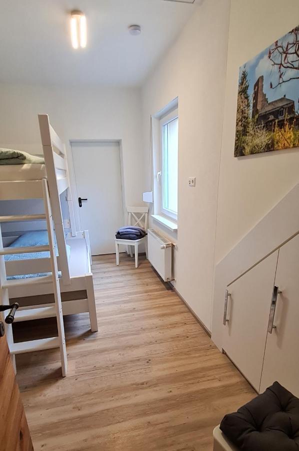 Ferienwohnung Am Fluss Клотен Екстериор снимка